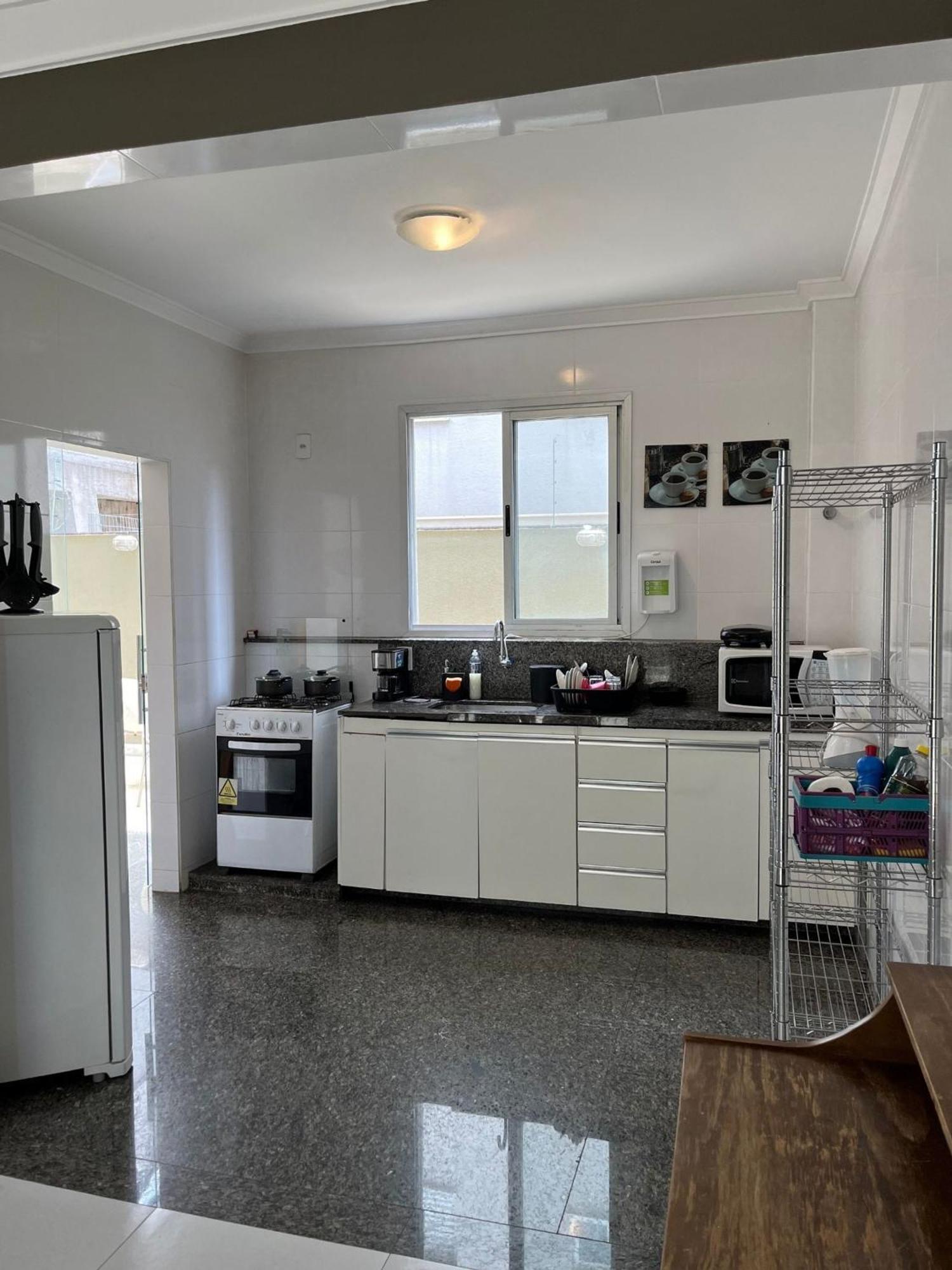 Lk Grajau 2 Apartment เบโลโอรีซอนชี ภายนอก รูปภาพ